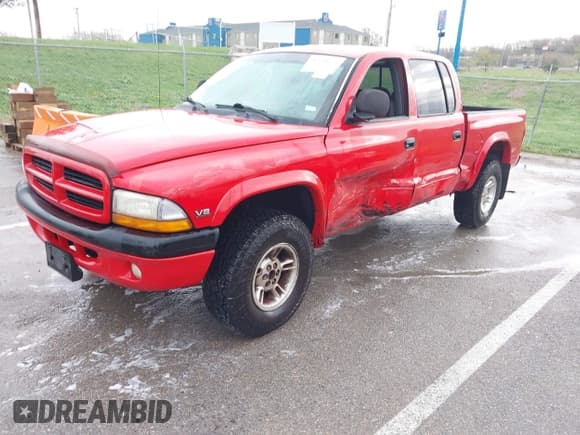 ✅ 2000 Dodge Dakota Sport • VIN: 1B7GG2ANXYS621732 • Lot: 41930673. Wystawiony na IAAI z przebiegiem 145 653 mil. Bezpłatny archiwum sprzedaży aukcyjnych z USA i szczegółowy raport historii pojazdu na DreamBid. Zdjęcie 18.