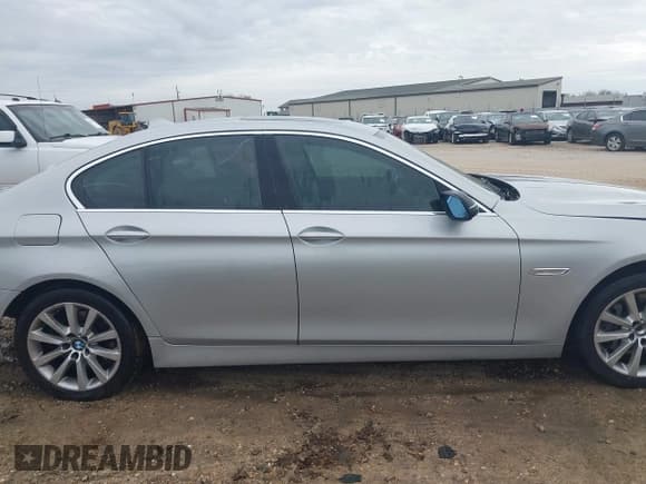 ✅ 2016 BMW 5 Series 535i • VIN: WBA5B1C53GG130558 • Lot: 43749784. Listed on IAAI with 180,059 mi. Free auction sales archive from the USA and detailed vehicle history report at DreamBid. Image 13.