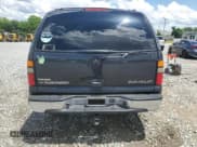 ✅ 2005 Chevrolet Suburban Z71 • VIN: 3GNFK16Z05G108791 • Лот: 56497885. Опубликован ранее на Copart с пробегом 242 696 миль. Бесплатный доступ к архиву аукционных продаж из США и подробный отчёт об истории автомобиля на DreamBid. Изображение 6.