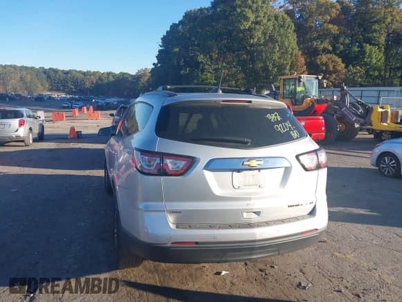 ✅ 2016 Chevrolet Traverse LT • VIN: 1GNKVGKD7GJ348134 • Лот: 43481639. Опубликован ранее на IAAI с пробегом 154 975 миль. Бесплатный доступ к архиву аукционных продаж из США и подробный отчёт об истории автомобиля на DreamBid. Изображение 3.