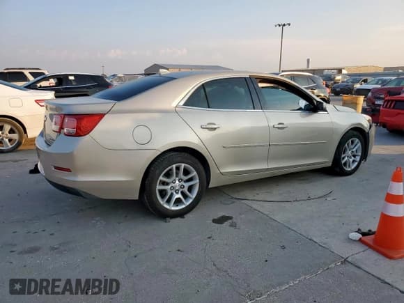 ✅ 2014 Chevrolet Malibu LT • VIN: 1G11C5SL0EF207355 • Лот: 81574865. Опубликован ранее на Copart с пробегом 144 185 миль. Бесплатный доступ к архиву аукционных продаж из США и подробный отчёт об истории автомобиля на DreamBid. Изображение 3.