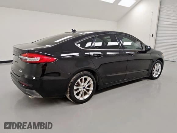 ✅ 2019 Ford Fusion SE • VIN: 3FA6P0HD3KR203860 • Lot: 80429205. Listed on Copart with 120,160 mi. Free auction sales archive from the USA and detailed vehicle history report at DreamBid. Image 3.