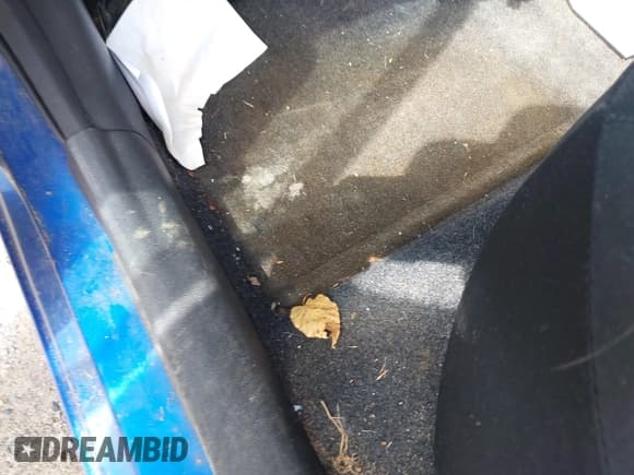 ✅ 2014 Nissan Note S Plus • VIN: 3N1CE2CP2EL415269 • Лот: 42666232. Опубликован ранее на IAAI с пробегом 93 478 миль. Бесплатный доступ к архиву аукционных продаж из США и подробный отчёт об истории автомобиля на DreamBid. Изображение 15.