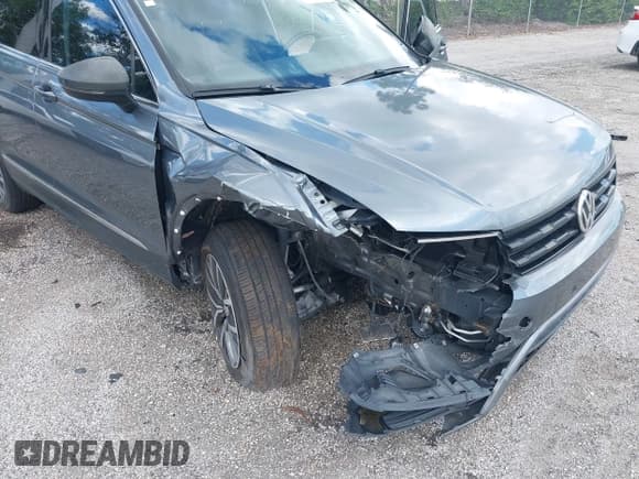 ✅ 2018 Volkswagen Tiguan SEL • VIN: 3VV3B7AX5JM220827 • Lot: 43331469. Listed on IAAI with 80,066 mi. Free auction sales archive from the USA and detailed vehicle history report at DreamBid. Image 6.