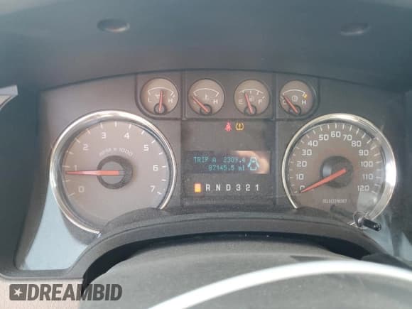 ✅ 2010 Ford F-150 XL • VIN: 1FTFX1CV6AFD53862 • Lot: 68598705. Listed on Copart with 87,145 mi. Free auction sales archive from the USA and detailed vehicle history report at DreamBid. Image 9.