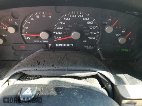 ✅ 2003 Ford Explorer XLS • VIN: 1FMZU72K43UB12036 • Lot: 61124985. Listed on Copart with 210,901 mi. Free auction sales archive from the USA and detailed vehicle history report at DreamBid. Image 9.