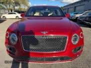 ✅ 2017 Bentley Bentayga W12 • VIN: SJAAC2ZV1HC014037 • Lot: 71081215. Wystawiony na Copart z przebiegiem 36 099 mil. Bezpłatny archiwum sprzedaży aukcyjnych z USA i szczegółowy raport historii pojazdu na DreamBid. Zdjęcie 5.