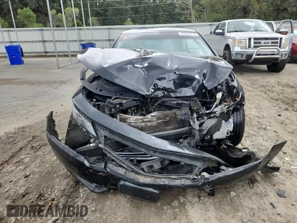 ✅ 2019 Chevrolet Impala Premier • VIN: 1G1105S39KU104161 • Лот: 84436415. Опубликован ранее на Copart с пробегом Не указан. Бесплатный доступ к архиву аукционных продаж из США и подробный отчёт об истории автомобиля на DreamBid. Изображение 5.