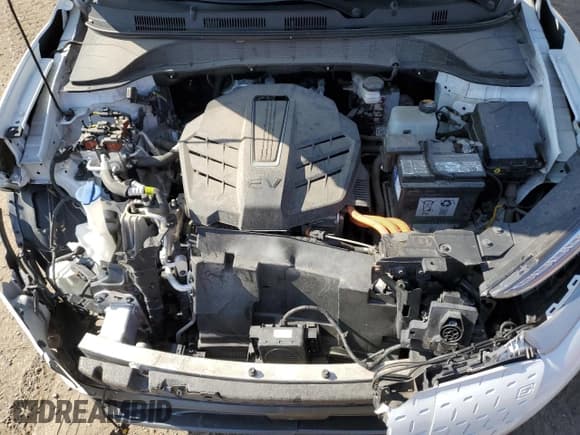 ✅ 2019 Hyundai Kona Limited • VIN: KM8K33AG7KU023229 • Лот: 70818274. Опубликован ранее на Copart с пробегом 102 582 миль. Бесплатный доступ к архиву аукционных продаж из США и подробный отчёт об истории автомобиля на DreamBid. Изображение 11.