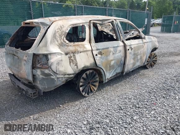 ✅ 2019 Mitsubishi Outlander ES • VIN: JA4AZ3A3XKZ053365 • Lot: 42920425. Listed on IAAI with 110,000 mi. Free auction sales archive from the USA and detailed vehicle history report at DreamBid. Image 4.