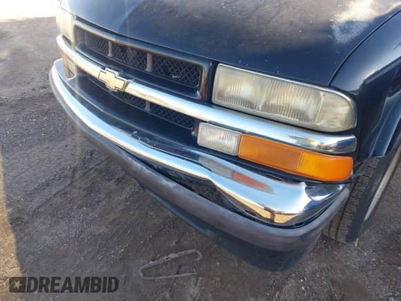 2001 Chevrolet Blazer LS с VIN 1GNCS13W51K254619, выставлен на аукционе IAAI как лот 41210740 с пробегом 227 301 миль миль и . История ставок и продаж доступна на DreamBid. Изображение 6.