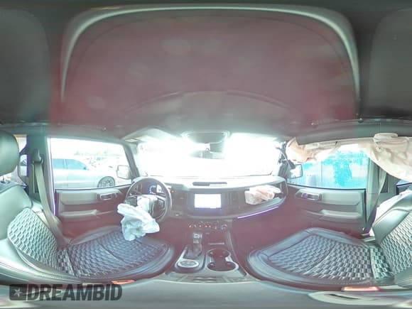 ✅ 2021 Ford Bronco • VIN: 1FMDE5BH2MLB06341 • Lot: 53708045. Wystawiony na Copart z przebiegiem 34 688 mil. Bezpłatny archiwum sprzedaży aukcyjnych z USA i szczegółowy raport historii pojazdu na DreamBid. Zdjęcie 15.