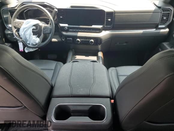 ✅ 2025 GMC Sierra 2500HD SLT • VIN: 1GT4UNE75SF182710 • Lot: 60519435. Listed on Copart with 1,642 mi. Free auction sales archive from the USA and detailed vehicle history report at DreamBid. Image 8.