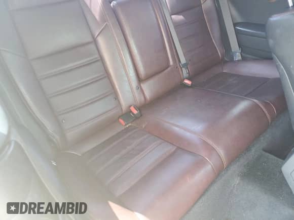 2014 Dodge Challenger R/T 100th Anniversary Appearance с VIN 2C3CDYBT8EH224812, выставлен на аукционе Copart как лот 63570765 с пробегом 78 555 миль миль и На запчасти • Non repairable. История ставок и продаж доступна на DreamBid. Изображение 10.