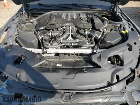 ✅ 2024 BMW M8 Competition • VIN: WBSAE0C02RCN71768 • Lot: 67736554. Wystawiony na Copart z przebiegiem 4 291 mil. Bezpłatny archiwum sprzedaży aukcyjnych z USA i szczegółowy raport historii pojazdu na DreamBid. Zdjęcie 11.