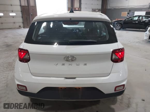✅ 2021 Hyundai Venue SE • VIN: KMHRB8A35MU099403 • Lot: 42106478. Listed on IAAI with 29,017 mi. Free auction sales archive from the USA and detailed vehicle history report at DreamBid. Image 16.