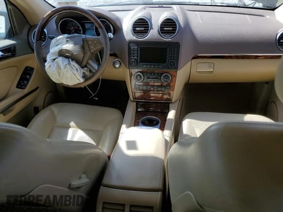 ✅ 2008 Mercedes-Benz GL 450 • VIN: 4JGBF71E68A420812 • Lot: 82516945. Wystawiony na Copart z przebiegiem 159 878 mil. Bezpłatny archiwum sprzedaży aukcyjnych z USA i szczegółowy raport historii pojazdu na DreamBid. Zdjęcie 8.