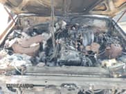 ✅ 1996 Lexus LX 450 • VIN: JT6HJ88J0T0130514 • Lot: 55988715. Wystawiony na Copart z przebiegiem Nie podano. Bezpłatny archiwum sprzedaży aukcyjnych z USA i szczegółowy raport historii pojazdu na DreamBid. Zdjęcie 12.