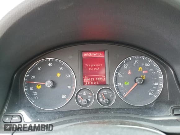 ✅ 2008 Volkswagen Rabbit S • VIN: WVWDA71K58W243173 • Lot: 81025575. Listed on Copart with 150,163 mi. Free auction sales archive from the USA and detailed vehicle history report at DreamBid. Image 9.