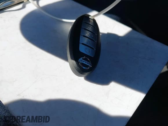 ✅ 2017 Nissan Rogue SV • VIN: JN8AT2MT2HW401154 • Lot: 43847640. Wystawiony na IAAI z przebiegiem 233 533 mil. Bezpłatny archiwum sprzedaży aukcyjnych z USA i szczegółowy raport historii pojazdu na DreamBid. Zdjęcie 11.