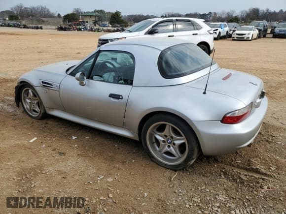 ✅ 2000 BMW Z3 M Roadster • VIN: WBSCK9344YLC90498 • Lot: 43987035. Wystawiony na Copart z przebiegiem 122 972 mil. Bezpłatny archiwum sprzedaży aukcyjnych z USA i szczegółowy raport historii pojazdu na DreamBid. Zdjęcie 2.