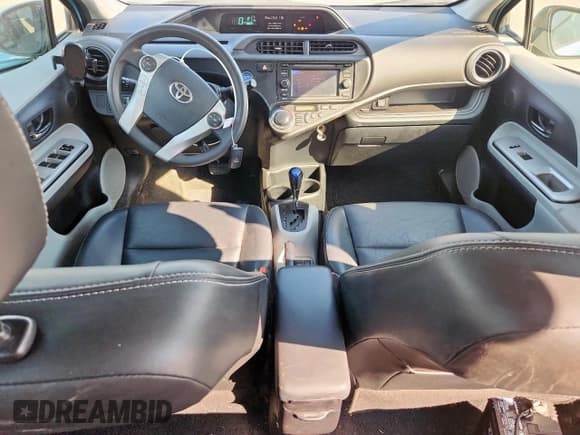 ✅ 2012 Toyota Prius Four • VIN: JTDKDTB30C1012041 • Lot: 82468485. Listed on Copart with 124,582 mi. Free auction sales archive from the USA and detailed vehicle history report at DreamBid. Image 8.