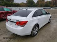 ✅ 2015 Chevrolet Cruze LS • VIN: 1G1PA5SH5F7206113 • Лот: 64486472. Опубликован ранее на Copart с пробегом 108 870 миль. Бесплатный доступ к архиву аукционных продаж из США и подробный отчёт об истории автомобиля на DreamBid. Изображение 4.