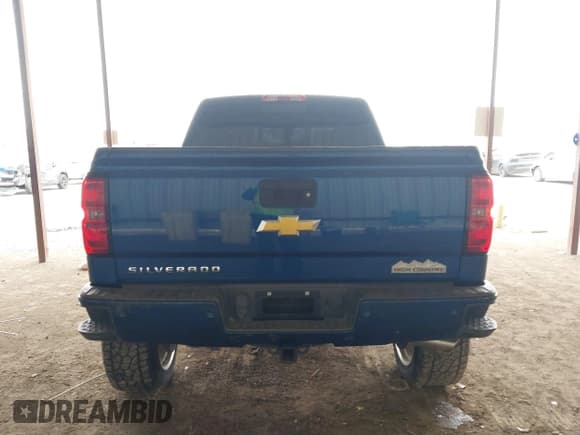 ✅ 2015 Chevrolet Silverado 1500 High Country • VIN: 3GCUKTEJ0FG491799 • Лот: 41615824. Опубликован ранее на IAAI с пробегом 118 745 миль. Бесплатный доступ к архиву аукционных продаж из США и подробный отчёт об истории автомобиля на DreamBid. Изображение 16.