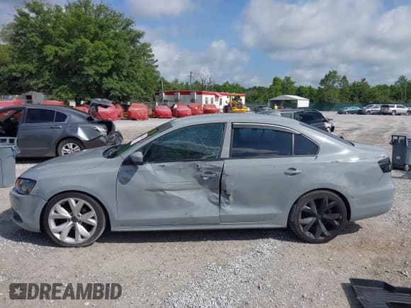 ✅ 2012 Volkswagen Jetta S • VIN: 3VW2K7AJ2CM317828 • Lot: 42366955. Listed on IAAI with 138,676 mi. Free auction sales archive from the USA and detailed vehicle history report at DreamBid. Image 14.