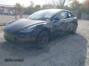 ✅ 2018 Tesla Model 3 Long Range Battery • VIN: 5YJ3E1EA8JF032316 • Lot: 43540668. Wystawiony na IAAI z przebiegiem 106 623 mil. Bezpłatny archiwum sprzedaży aukcyjnych z USA i szczegółowy raport historii pojazdu na DreamBid. Zdjęcie 2.