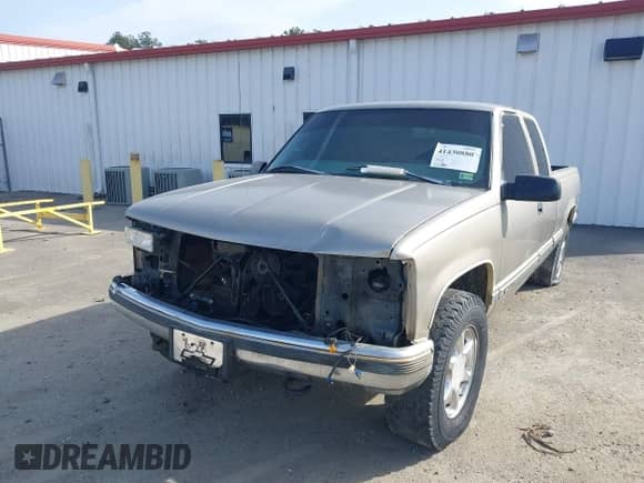 1999 Chevrolet Silverado 1500 with VIN 1GCEK19R0XR114609, listed as a IAAI auction lot 41430880 with 172,882 mi miles and . Bid and sale history available at DreamBid. Image 6.