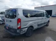 ✅ 2017 Ford Transit XL • VIN: 1FBZX2ZMXHKA07921 • Lot: 42360969. Wystawiony na IAAI z przebiegiem 190 070 mil. Bezpłatny archiwum sprzedaży aukcyjnych z USA i szczegółowy raport historii pojazdu na DreamBid. Zdjęcie 4.