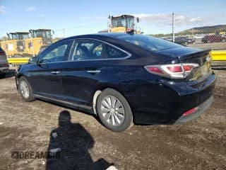 ✅ 2016 Hyundai Sonata SE • VIN: KMHE24L10GA020129 • Лот: 85833255. Опубликован ранее на Copart с пробегом 132 550 миль. Бесплатный доступ к архиву аукционных продаж из США и подробный отчёт об истории автомобиля на DreamBid. Изображение 2.