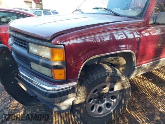 ✅ 1996 Chevrolet Silverado 1500 • VIN: 1GCEK19M3TE118112 • Лот: 43754878. Опубликован ранее на IAAI с пробегом 363 305 миль. Бесплатный доступ к архиву аукционных продаж из США и подробный отчёт об истории автомобиля на DreamBid. Изображение 6.