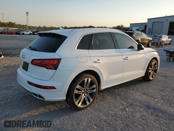 ✅ 2018 Audi SQ5 Prestige • VIN: WA1C4AFY6J2024596 • Lot: 75256704. Listed on Copart with 86,455 mi. Free auction sales archive from the USA and detailed vehicle history report at DreamBid. Image 3.