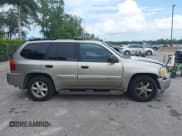 ✅ 2002 GMC Envoy SLT • VIN: 1GKDS13S822306163 • Lot: 43084493. Wystawiony na IAAI z przebiegiem 145 374 mil. Bezpłatny archiwum sprzedaży aukcyjnych z USA i szczegółowy raport historii pojazdu na DreamBid. Zdjęcie 13.