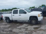 ✅ 2007 Chevrolet Silverado 1500 1LT • VIN: 2GCEC13J971531770 • Lot: 42486035. Wystawiony na IAAI z przebiegiem 401 722 mil. Bezpłatny archiwum sprzedaży aukcyjnych z USA i szczegółowy raport historii pojazdu na DreamBid. Zdjęcie 13.