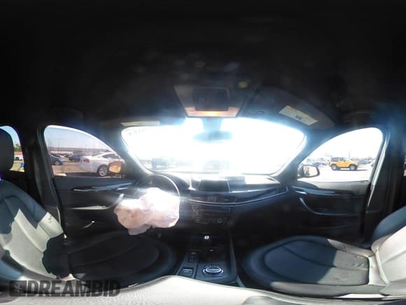 ✅ 2017 BMW X1 sDrive28i • VIN: WBXHU7C39H5H35439 • Lot: 42933594. Listed on IAAI with 136,073 mi. Free auction sales archive from the USA and detailed vehicle history report at DreamBid. Image 22.