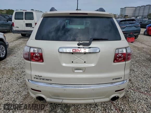 ✅ 2012 GMC Acadia Denali • VIN: 1GKKVTEDXCJ329413 • Lot: 96786985. Listed on Copart with 135,914 mi. Free auction sales archive from the USA and detailed vehicle history report at DreamBid. Image 6.