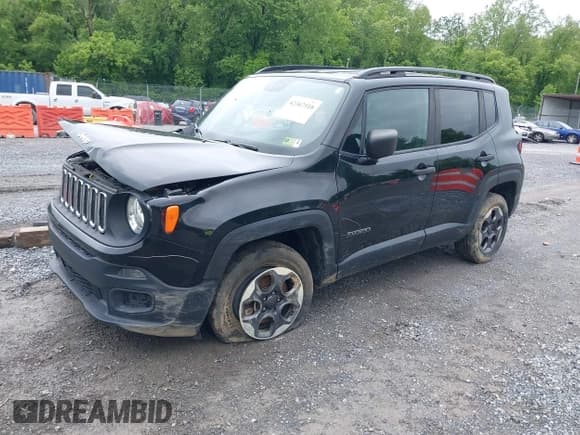 ✅ 2018 Jeep Renegade Upland • VIN: ZACCJBAB3JPH65687 • Lot: 42367518. Wystawiony na IAAI z przebiegiem 107 853 mil. Bezpłatny archiwum sprzedaży aukcyjnych z USA i szczegółowy raport historii pojazdu na DreamBid. Zdjęcie 17.