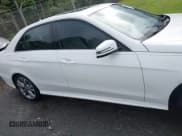 ✅ 2016 Mercedes-Benz E 350 Luxury • VIN: WDDHF8JB6GB254090 • Lot: 42481725. Wystawiony na IAAI z przebiegiem 104 359 mil. Bezpłatny archiwum sprzedaży aukcyjnych z USA i szczegółowy raport historii pojazdu na DreamBid. Zdjęcie 13.