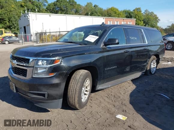 ✅ 2019 Chevrolet Suburban LT • VIN: 1GNSKHKC3KR143958 • Lot: 43214049. Wystawiony na IAAI z przebiegiem 199 490 mil. Bezpłatny archiwum sprzedaży aukcyjnych z USA i szczegółowy raport historii pojazdu na DreamBid. Zdjęcie 2.