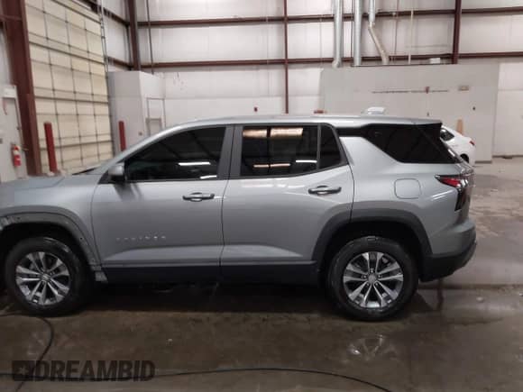 2025 Chevrolet Equinox AWD LT с VIN 3GNAXPEG7SL190701, выставлен на аукционе IAAI как лот 42078026 с пробегом 3 064 миль миль и . История ставок и продаж доступна на DreamBid. Изображение 15.