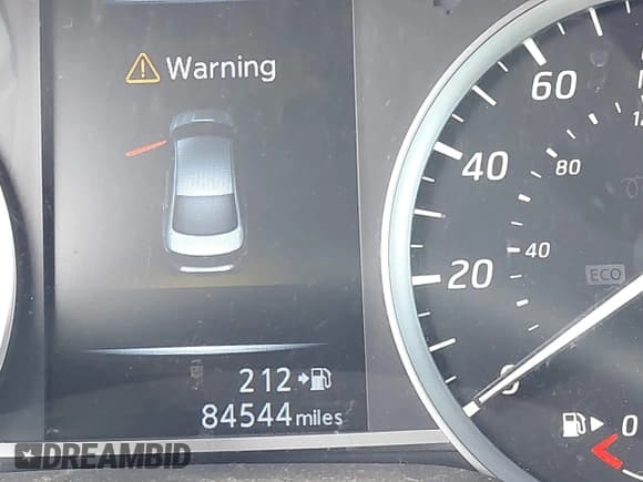 ✅ 2018 Nissan Sentra SR Turbo • VIN: 3N1CB7AP6JY251532 • Lot: 43326798. Wystawiony na IAAI z przebiegiem 84 544 mil. Bezpłatny archiwum sprzedaży aukcyjnych z USA i szczegółowy raport historii pojazdu na DreamBid. Zdjęcie 15.