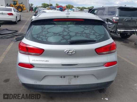 ✅ 2018 Hyundai Elantra • VIN: KMHH35LE8JU030089 • Lot: 43422888. Listed on IAAI with 124,327 mi. Free auction sales archive from the USA and detailed vehicle history report at DreamBid. Image 16.