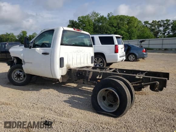 ✅ 2014 Chevrolet Silverado 1500 • VIN: 1GB3CZC8XEF133366 • Lot: 51223124. Wystawiony na Copart z przebiegiem Nie podano. Bezpłatny archiwum sprzedaży aukcyjnych z USA i szczegółowy raport historii pojazdu na DreamBid. Zdjęcie 2.
