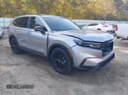 ✅ 2024 Honda CR-V Sport-L • VIN: 7FARS5H89RE011008 • Лот: 43467772. Опубликован ранее на IAAI с пробегом 23 064 миль. Бесплатный доступ к архиву аукционных продаж из США и подробный отчёт об истории автомобиля на DreamBid. Изображение 1.