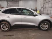 ✅ 2020 Ford Escape SE • VIN: 1FMCU9G63LUA56720 • Lot: 42199549. Listed on IAAI with 57,944 mi. Free auction sales archive from the USA and detailed vehicle history report at DreamBid. Image 14.