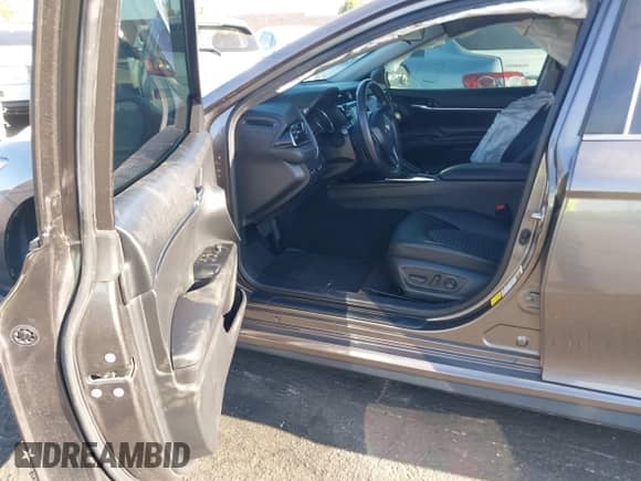 2020 Toyota Camry Hybrid SE с VIN 4T1G31AKXLU539942, выставлен на аукционе IAAI как лот 42300015 с пробегом 67 035 миль миль и . История ставок и продаж доступна на DreamBid. Изображение 5.