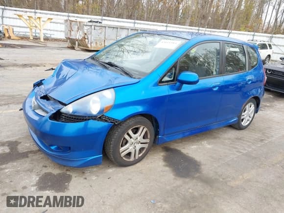 ✅ 2008 Honda Fit Sport • VIN: JHMGD38628S046067 • Lot: 43611583. Wystawiony na IAAI z przebiegiem 266 264 mil. Bezpłatny archiwum sprzedaży aukcyjnych z USA i szczegółowy raport historii pojazdu na DreamBid. Zdjęcie 2.
